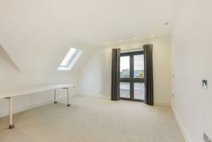 Bedroom- click for photo gallery